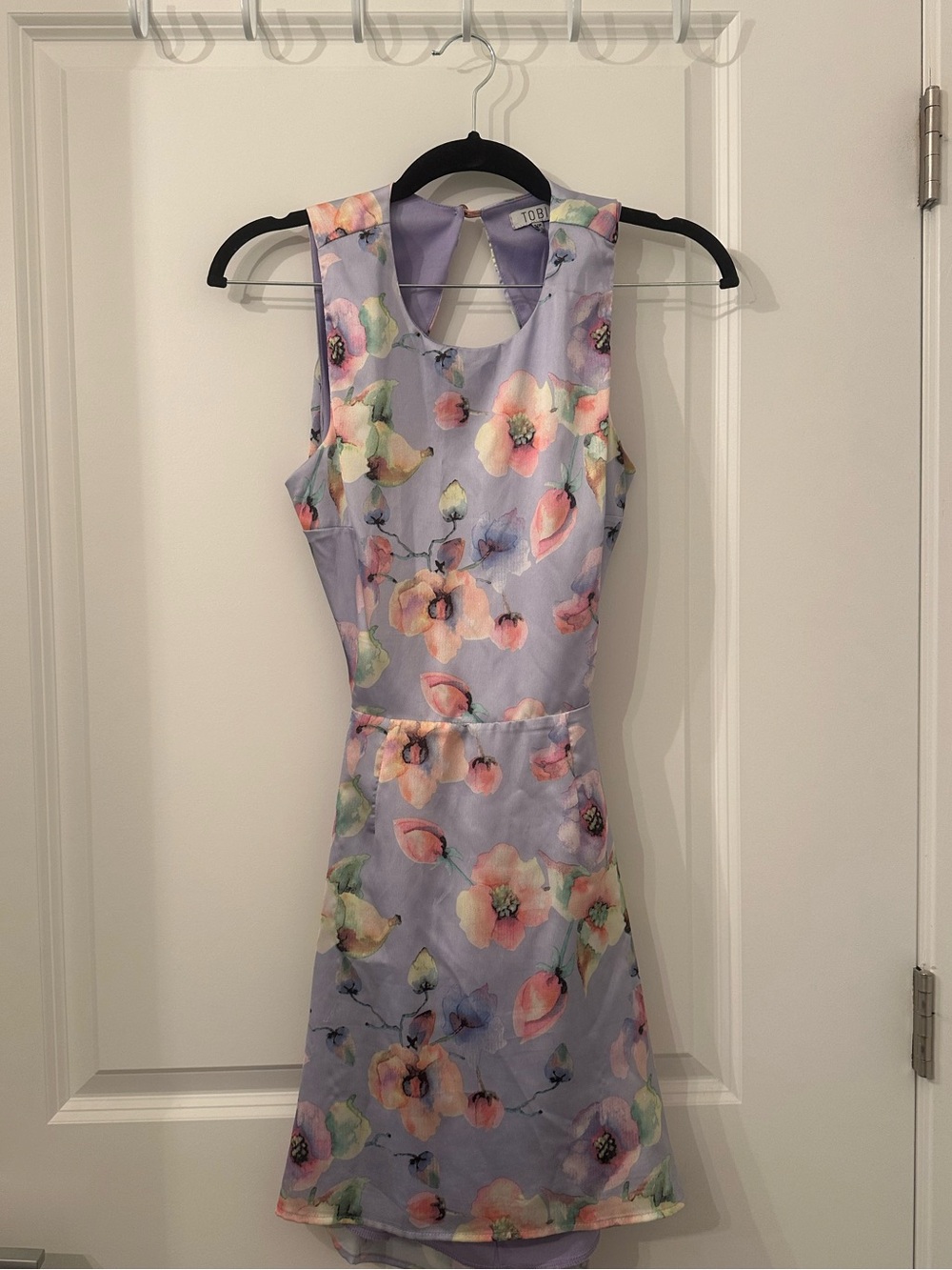 Floral Backless Dress - Picture 2 of 2